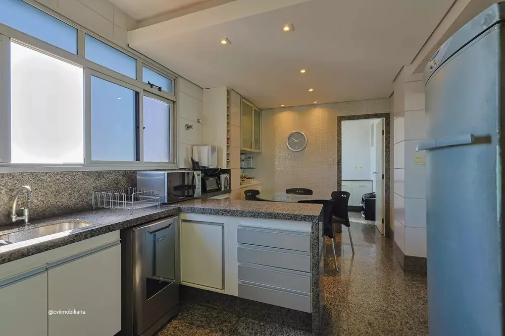 Cobertura, 4 quartos, 246 m² - Foto 2