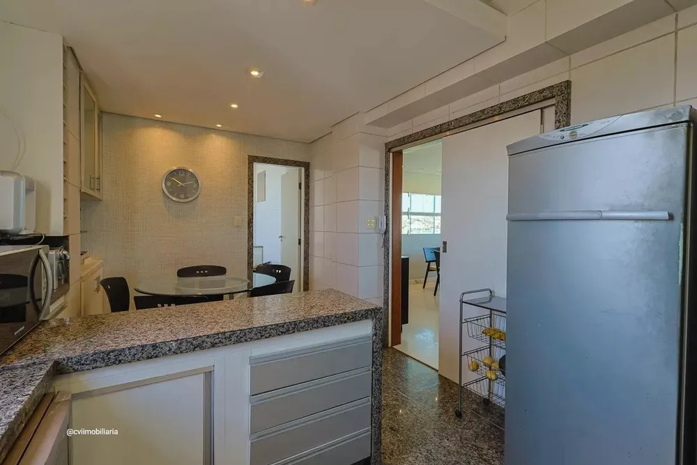 Cobertura, 4 quartos, 246 m² - Foto 3