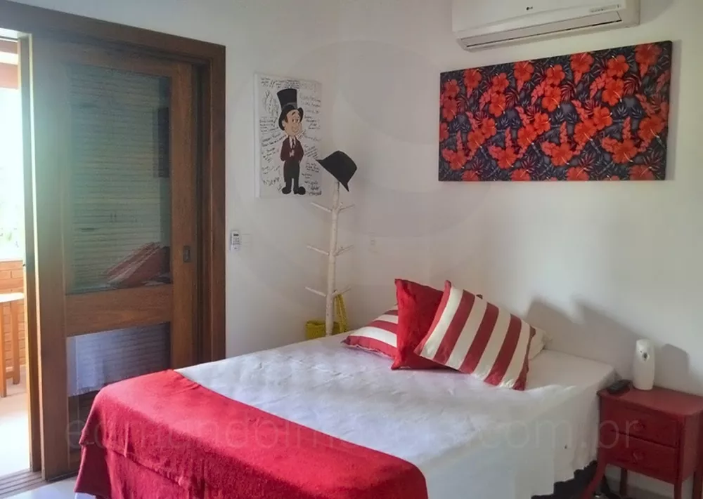 Casa de Condomínio à venda com 5 quartos, 308m² - Foto 4