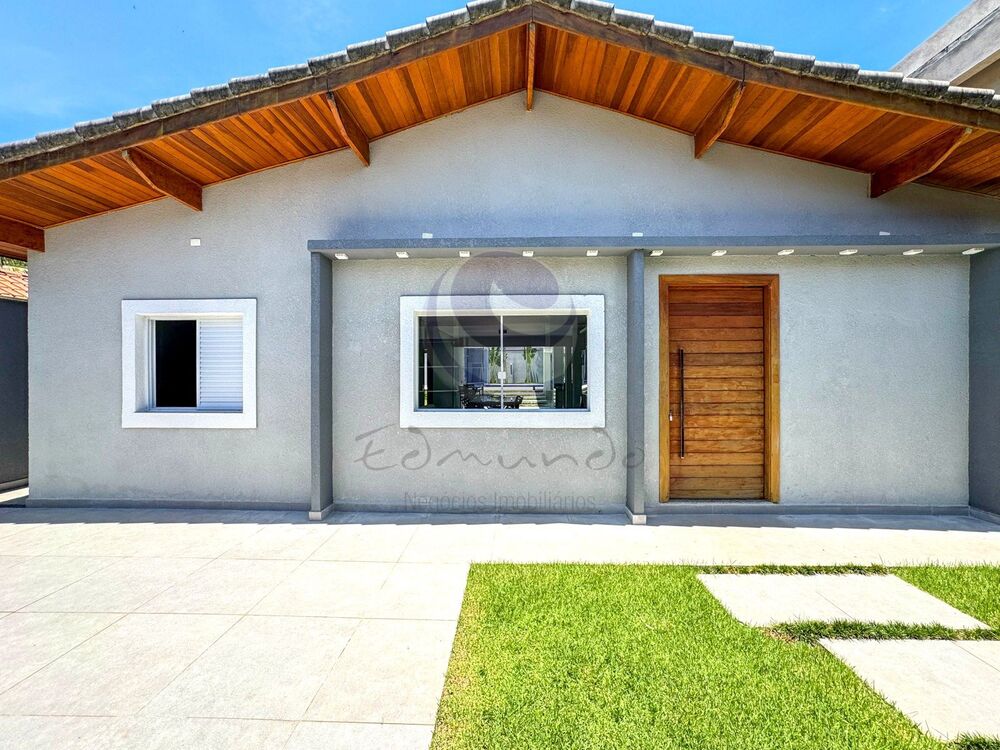 Casa de Condomínio à venda com 3 quartos, 150m² - Foto 1