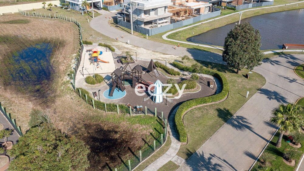 Sobrado à venda com 3 quartos, 240m² - Foto 4