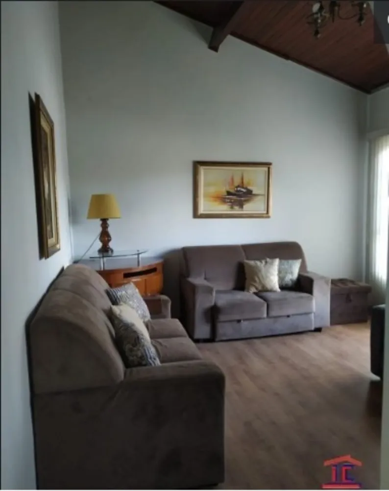 Casa, 4 quartos, 190 m² - Foto 1