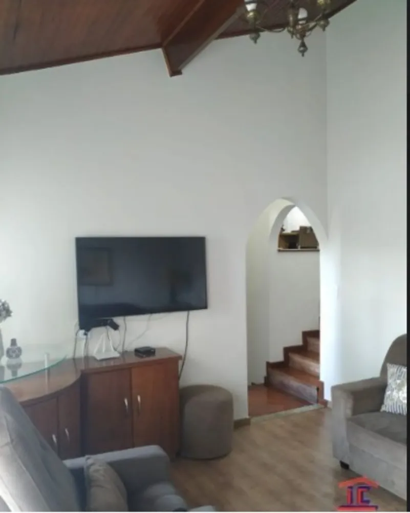 Casa, 4 quartos, 190 m² - Foto 2