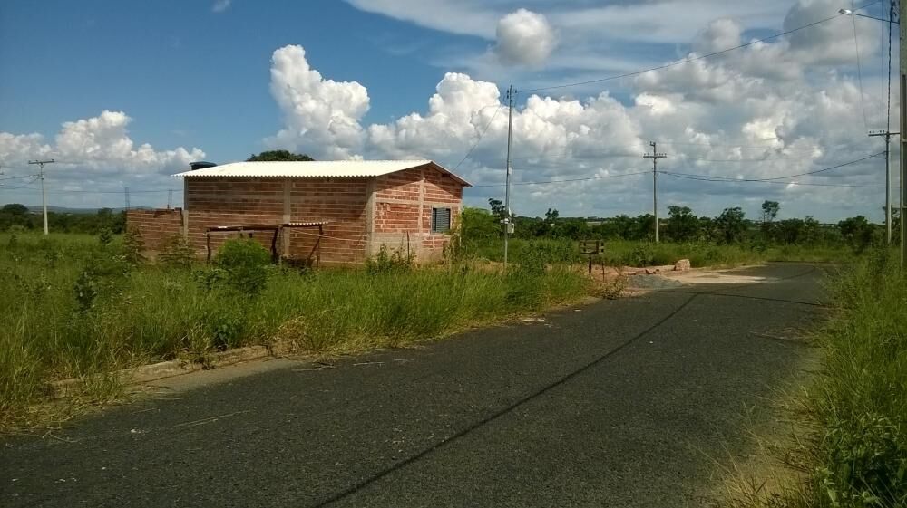 Terreno à venda, 360m² - Foto 1