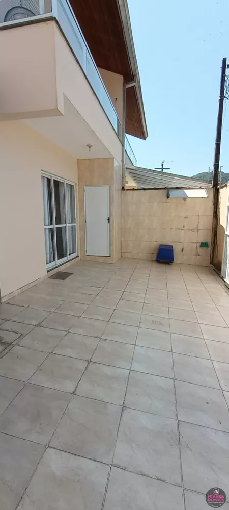 Casa à venda com 2 quartos, 87m² - Foto 2