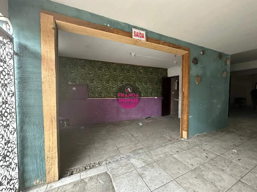 Sobrado, 3 quartos, 268 m² - Foto 1