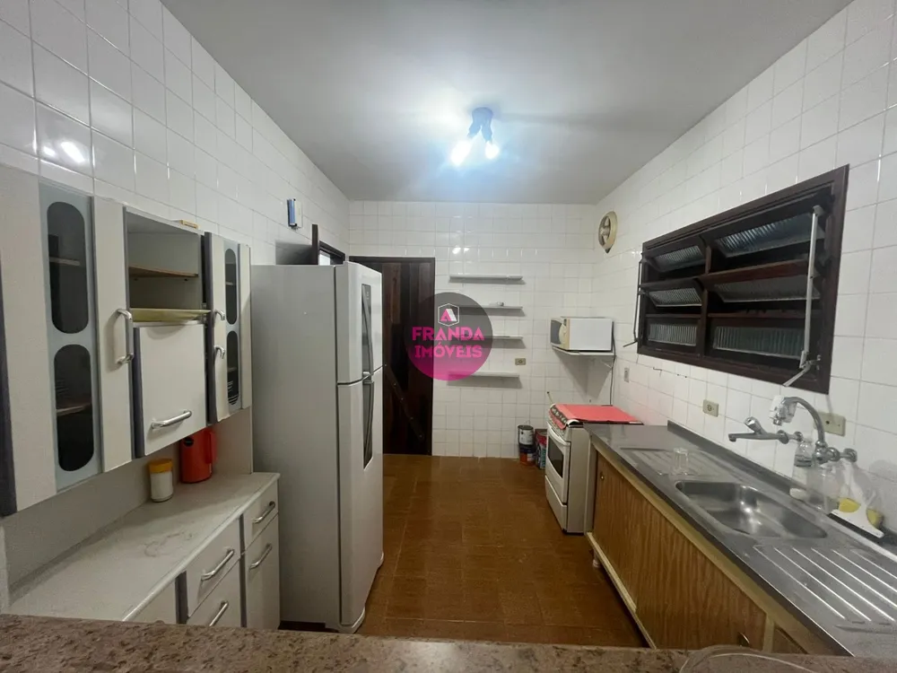 Casa, 3 quartos, 140 m² - Foto 2