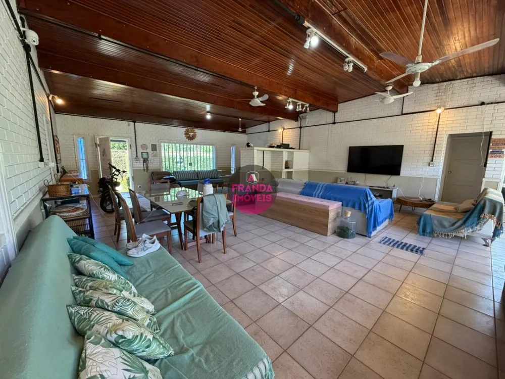 Casa, 6 quartos, 380 m² - Foto 1