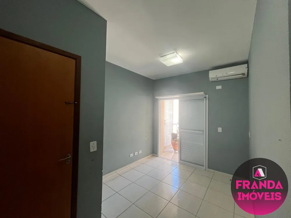 Cobertura, 3 quartos, 185 m² - Foto 2