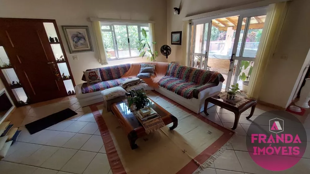 Casa de Condomínio à venda com 3 quartos, 148m² - Foto 4