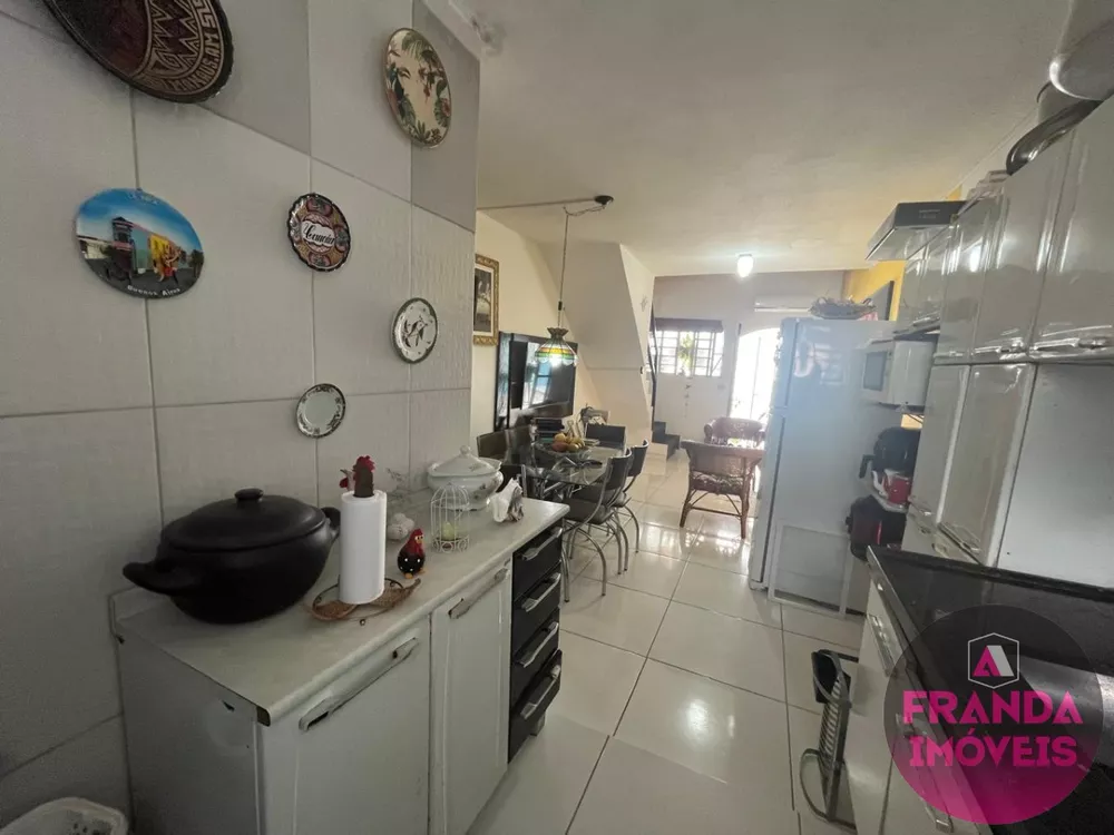 Apartamento à venda com 1 quarto, 60m² - Foto 13