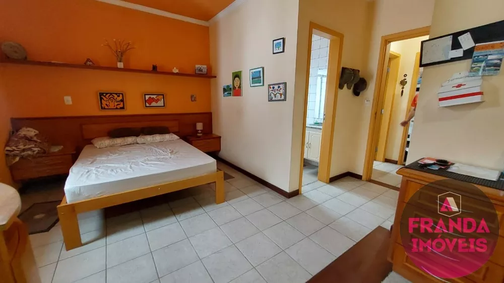 Apartamento à venda com 2 quartos, 80m² - Foto 3