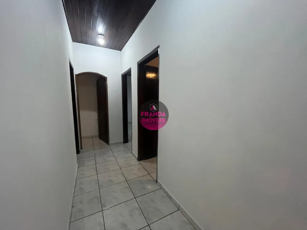 Casa, 3 quartos, 179 m² - Foto 1