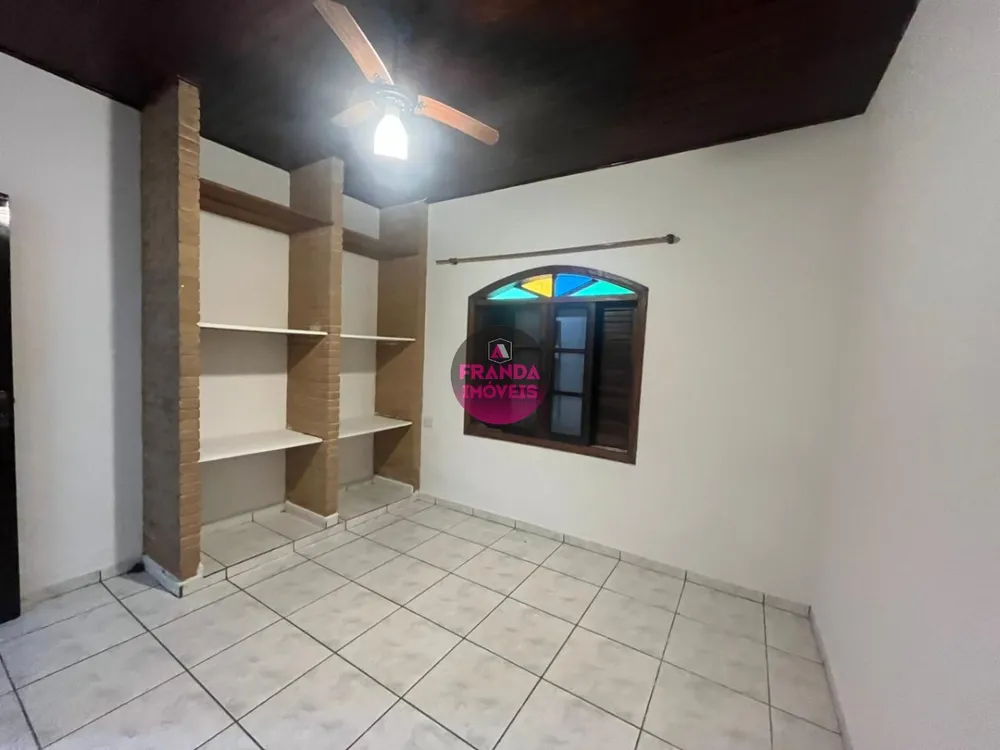 Casa, 3 quartos, 179 m² - Foto 3