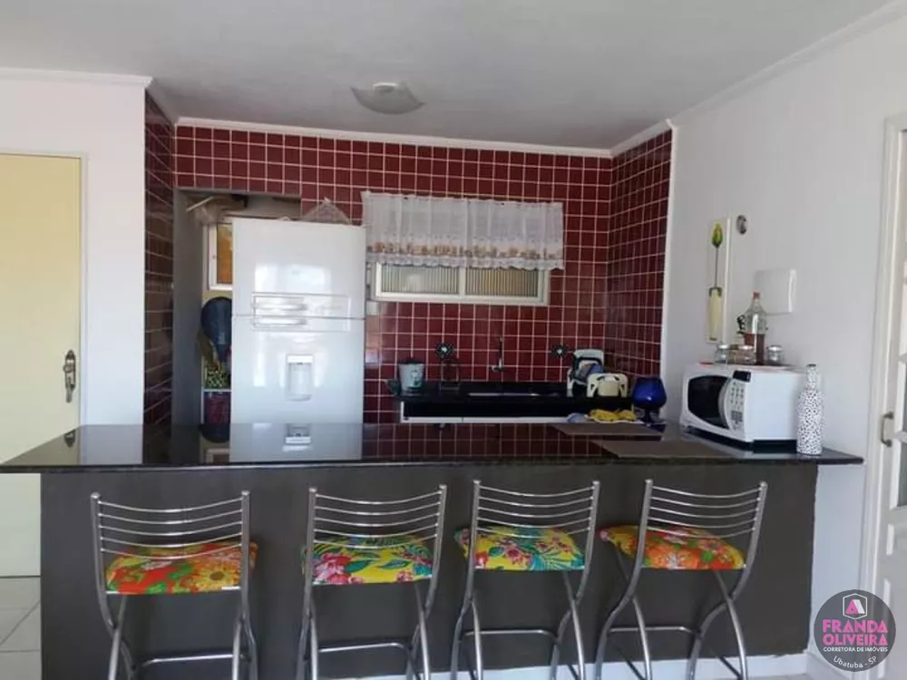 Apartamento à venda com 2 quartos, 65m² - Foto 2