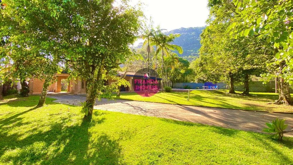 Casa, 3 quartos, 248 m² - Foto 2