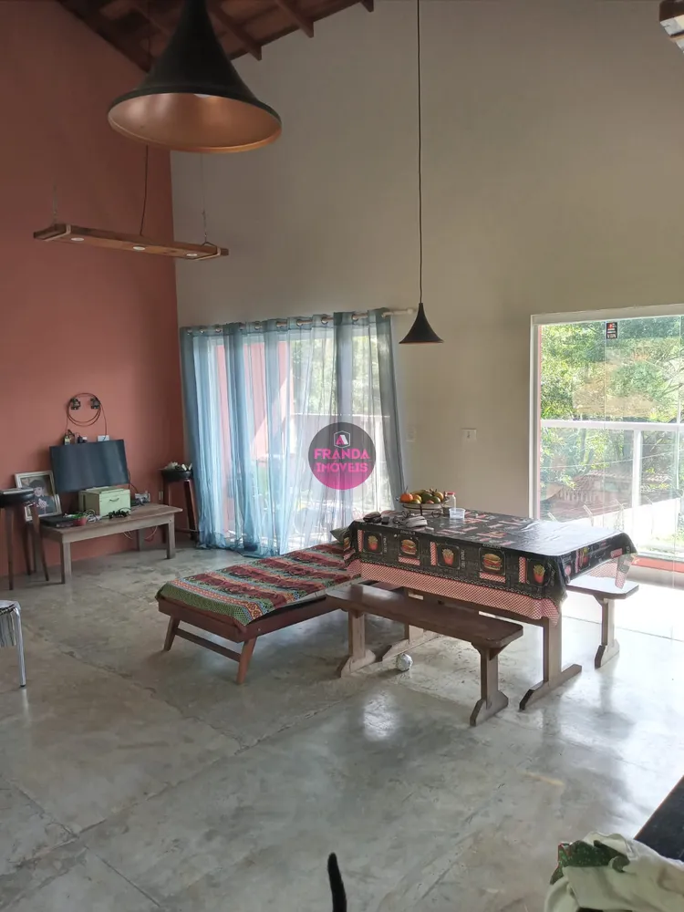 Casa, 5 quartos, 173 m² - Foto 1
