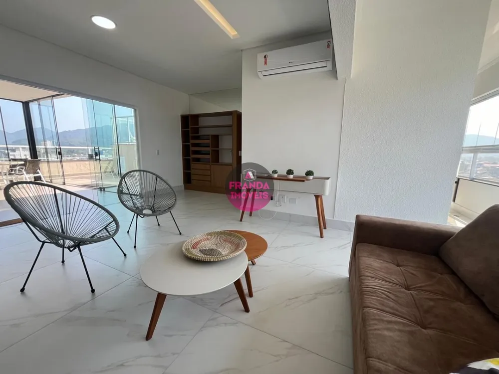 Cobertura, 3 quartos, 220 m² - Foto 6