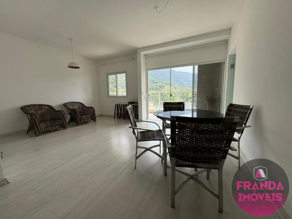 Apartamento, 3 quartos, 156 m² - Foto 2