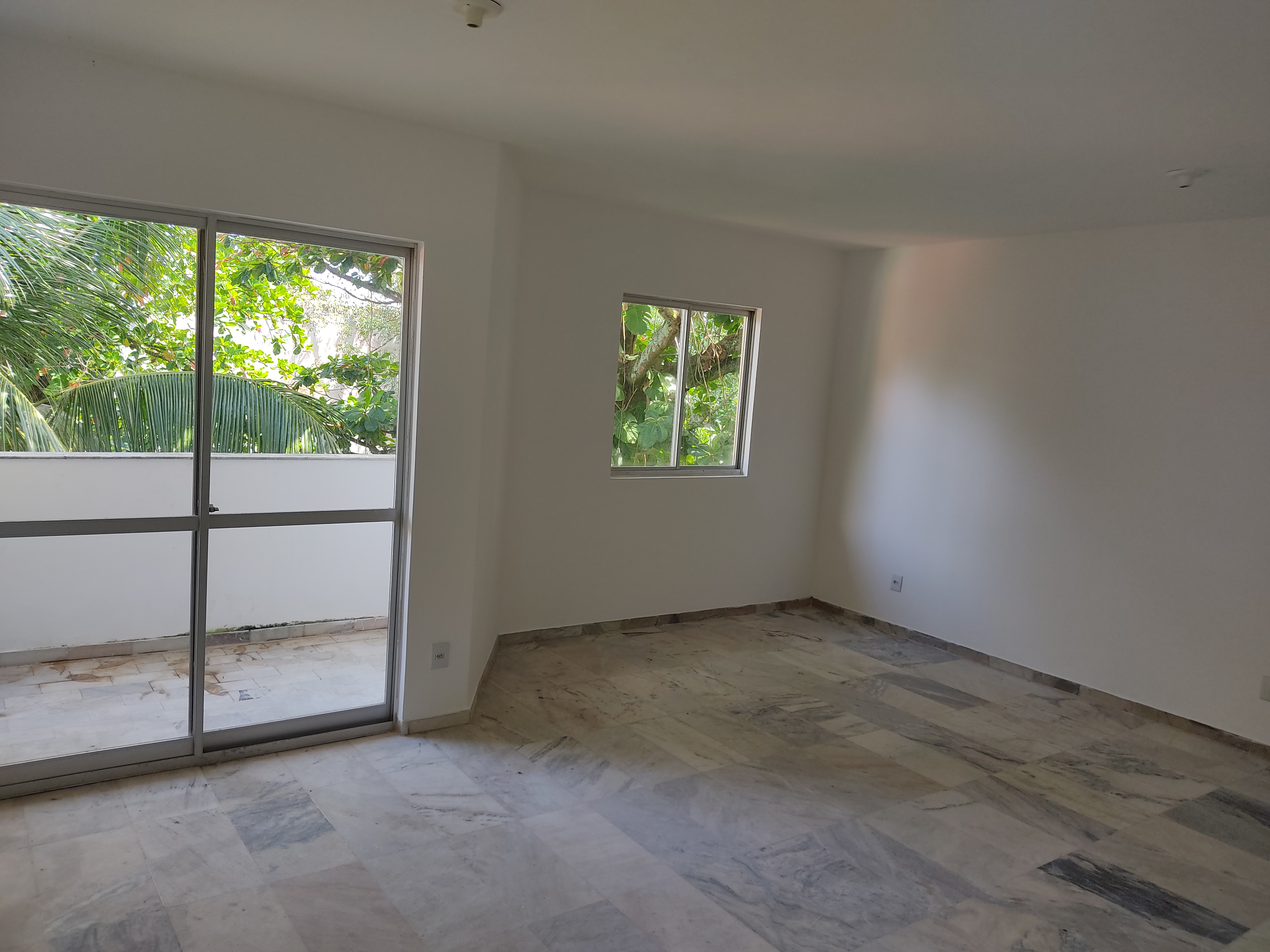 Apartamento à venda com 3 quartos, 103m² - Foto 1