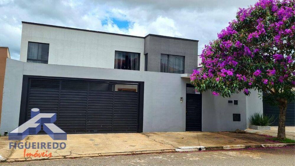 Casa, 5 quartos, 462 m² - Foto 1