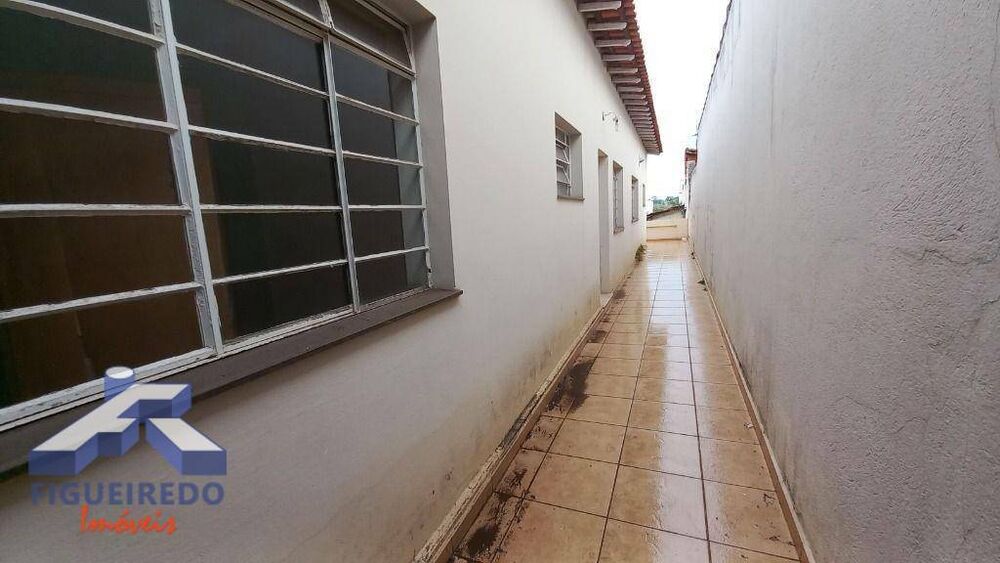 Casa, 3 quartos, 190 m² - Foto 3