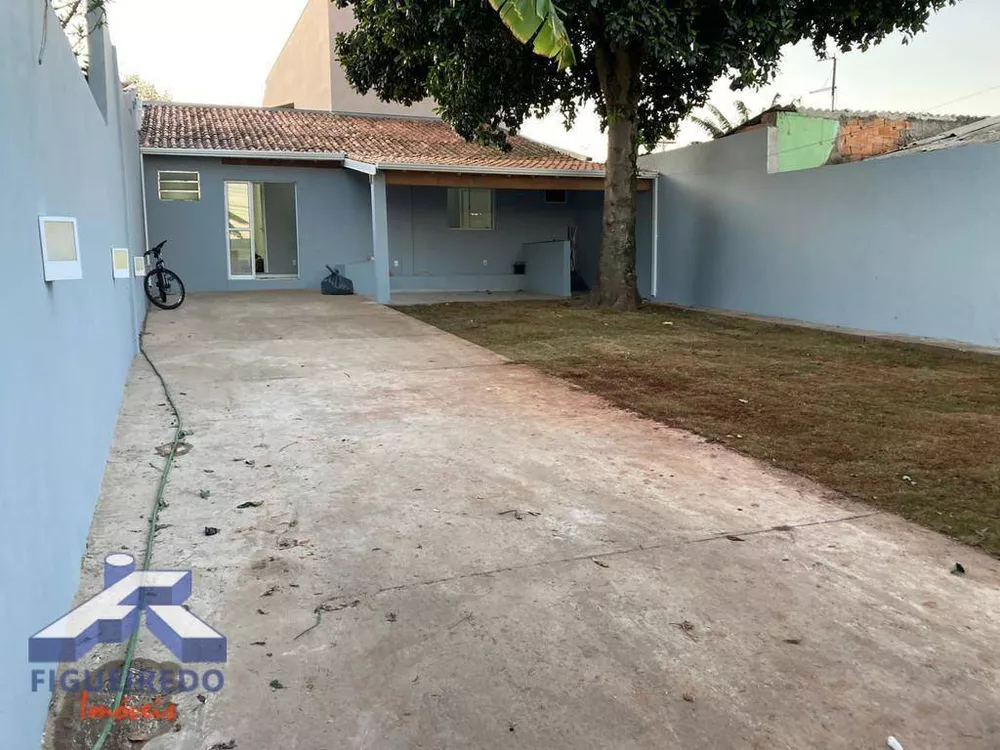 Casa à venda com 2 quartos, 51m² - Foto 2