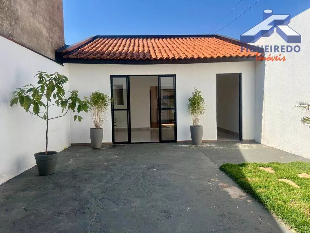 Casa à venda com 2 quartos, 100m² - Foto 3