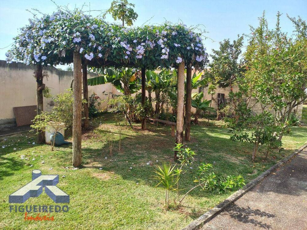Casa à venda com 3 quartos, 270m² - Foto 3