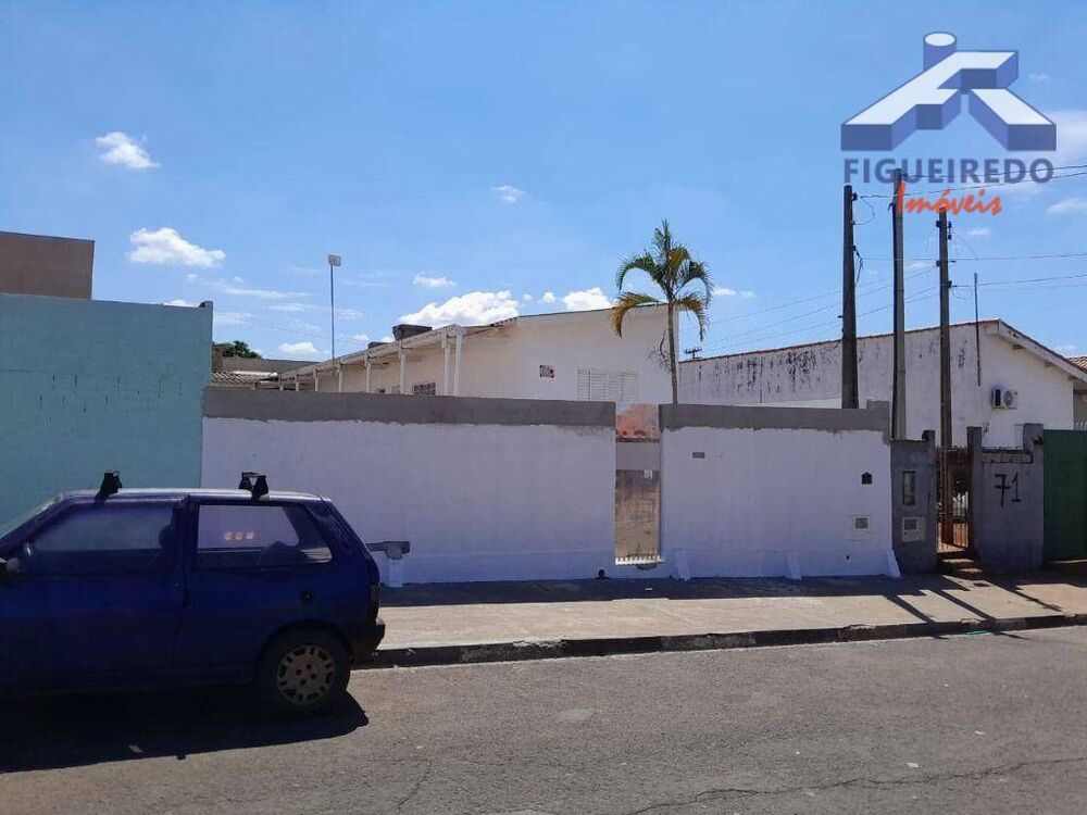 Casa à venda com 3 quartos, 130m² - Foto 3
