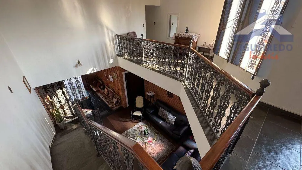 Sobrado, 4 quartos, 211 m² - Foto 1
