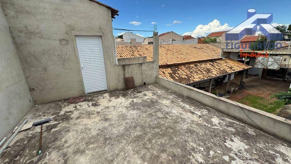 Casa, 3 quartos, 219 m² - Foto 3