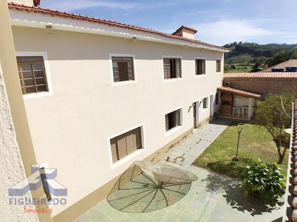 Casa à venda com 10 quartos, 410m² - Foto 4