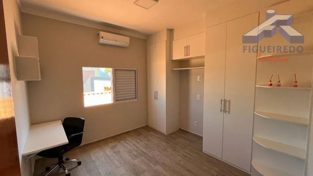 Casa, 3 quartos, 251 m² - Foto 2