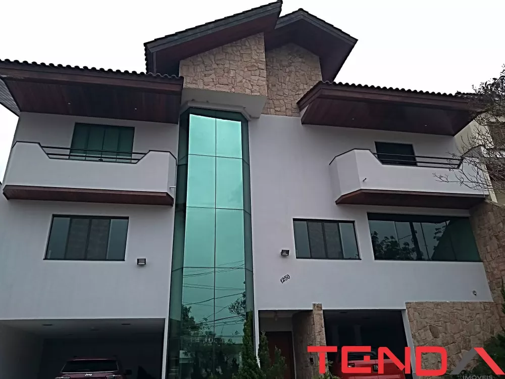 Casa à venda com 4 quartos, 522m² - Foto 1