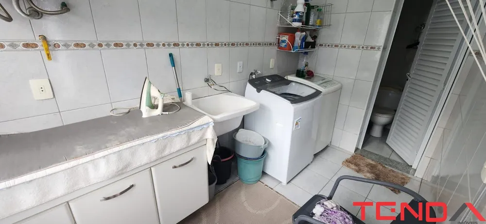 Casa, 5 quartos, 351 m² - Foto 1