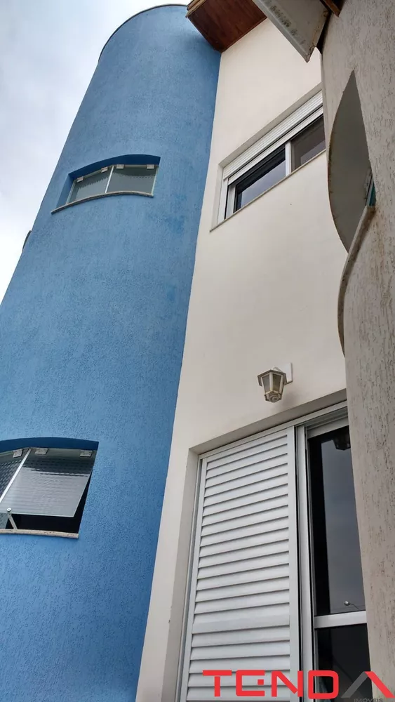 Casa à venda com 3 quartos, 300m² - Foto 2