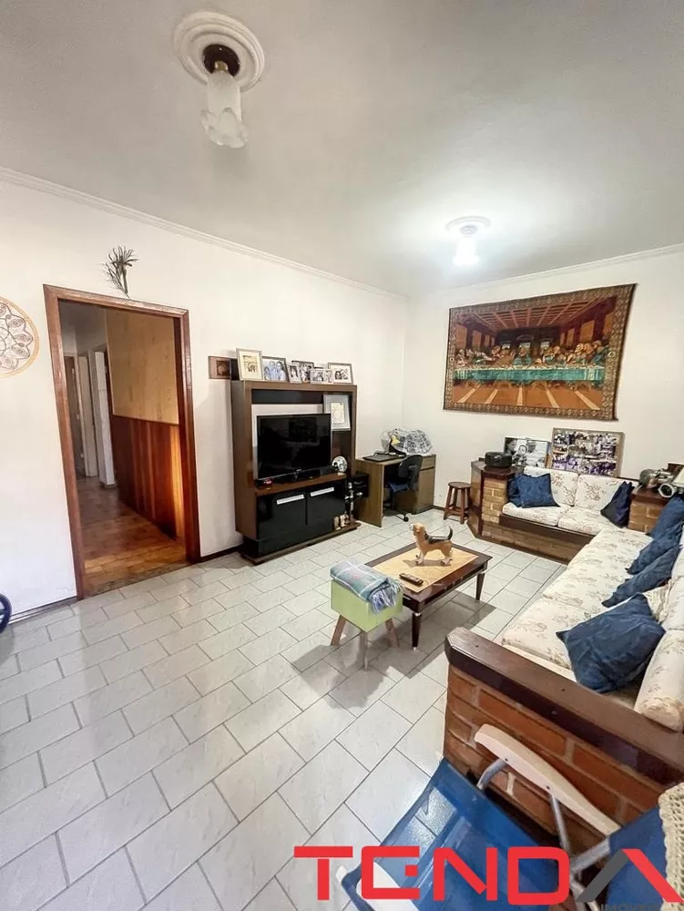 Casa à venda com 3 quartos, 177m² - Foto 3