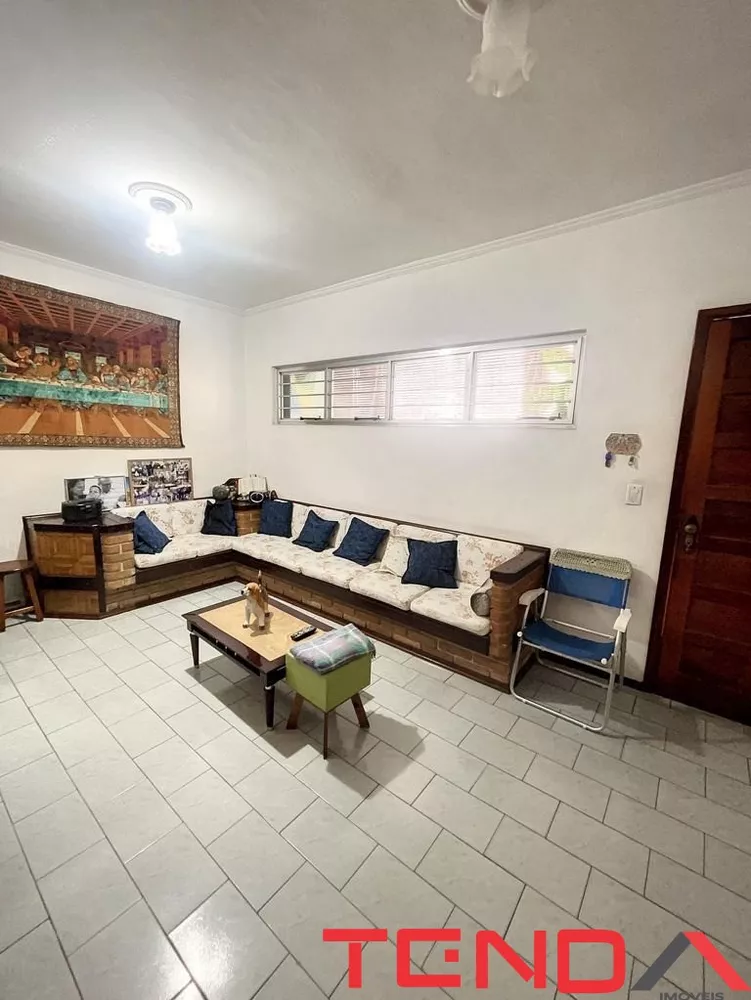 Casa à venda com 3 quartos, 177m² - Foto 4