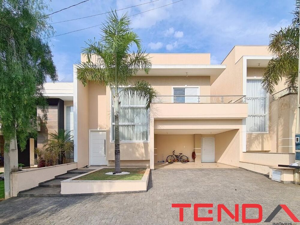 Casa à venda com 3 quartos, 250m² - Foto 1