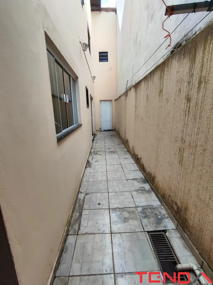 Casa, 3 quartos, 180 m² - Foto 1