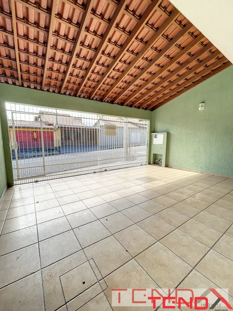 Casa, 3 quartos, 203 m² - Foto 1