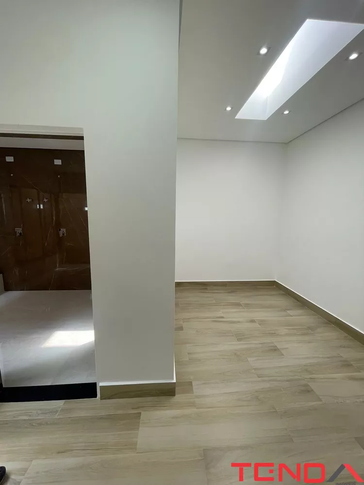 Casa à venda com 3 quartos, 339m² - Foto 2