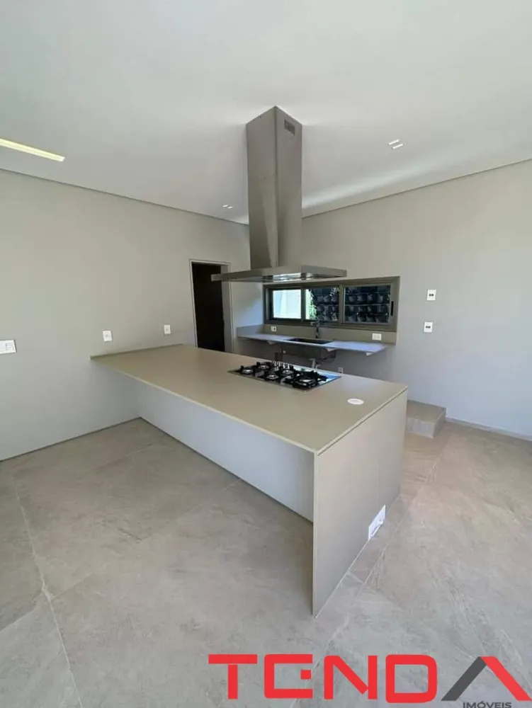 Casa, 3 quartos, 275 m² - Foto 2