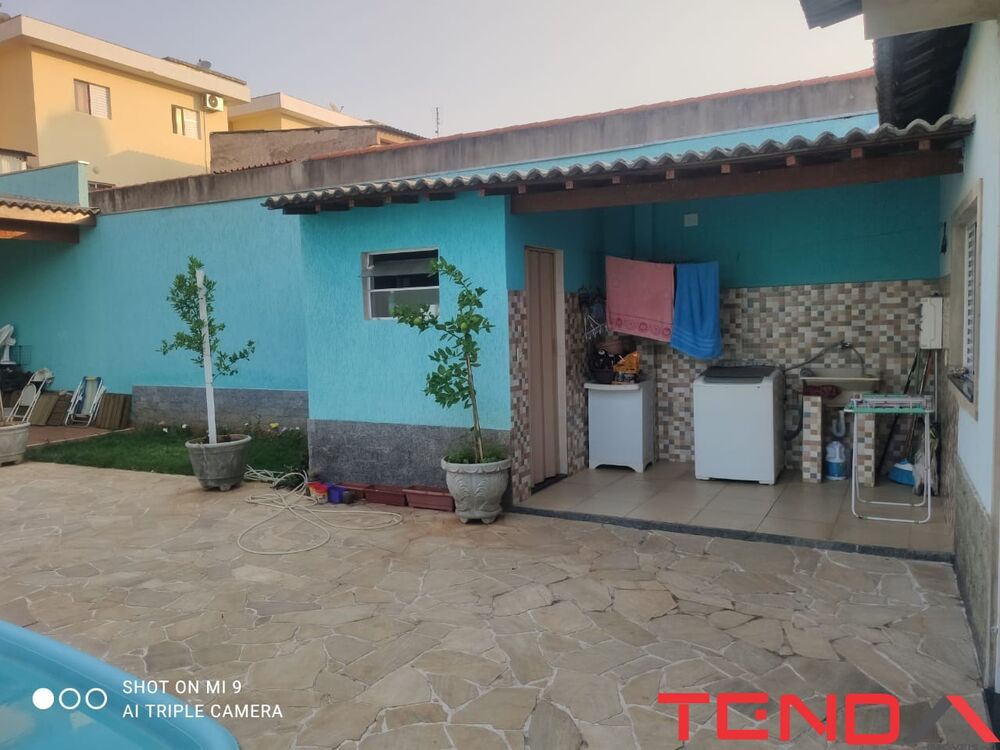 Casa, 2 quartos, 198 m² - Foto 1