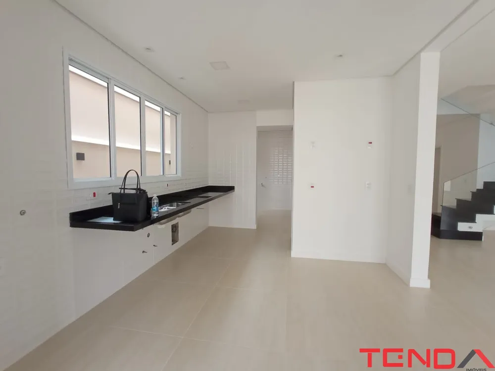 Casa, 2 quartos, 251 m² - Foto 6