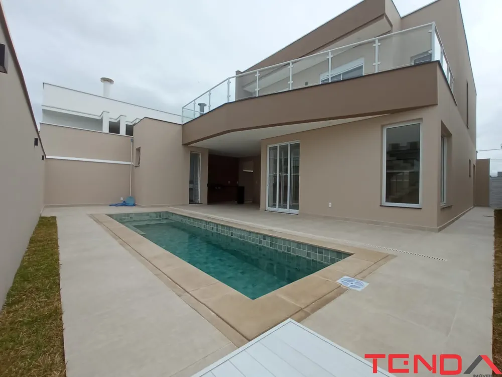 Casa, 2 quartos, 251 m² - Foto 1