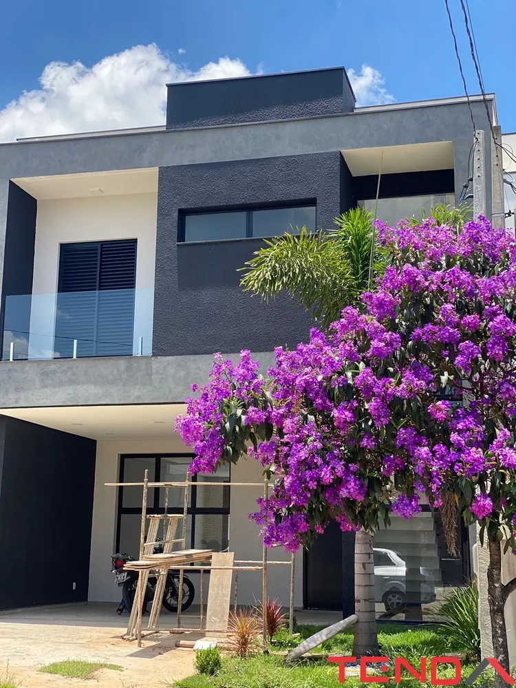 Casa, 3 quartos, 207 m² - Foto 1