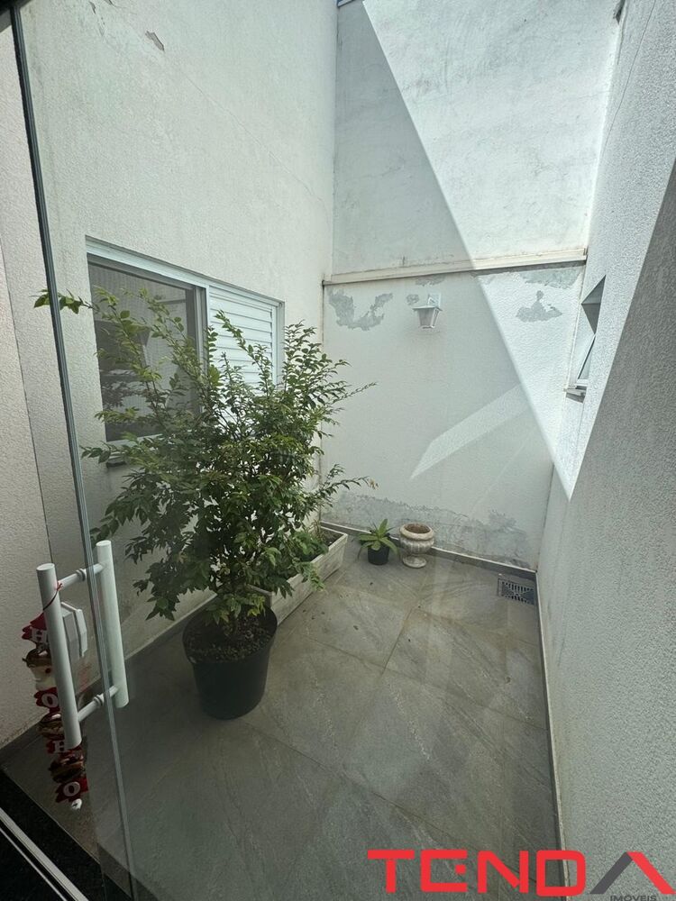 Casa para alugar com 3 quartos, 160m² - Foto 8