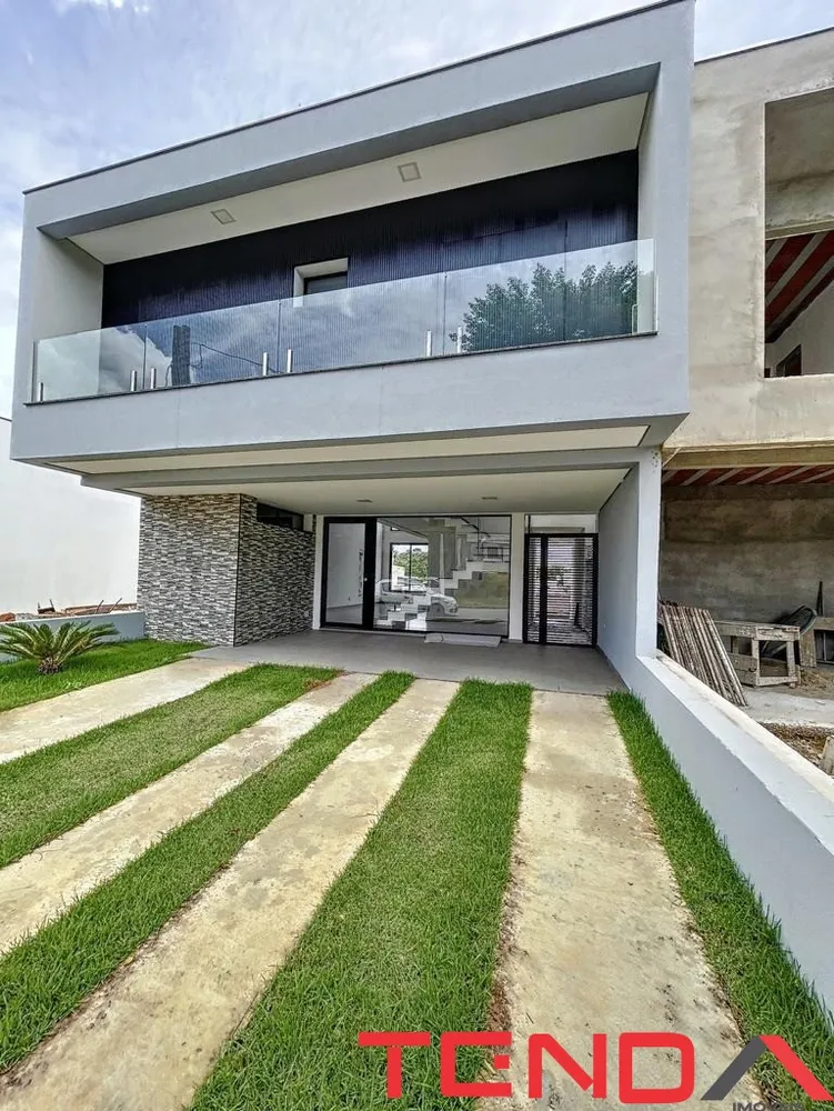 Casa, 3 quartos, 204 m² - Foto 1
